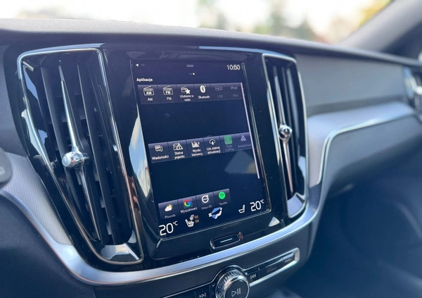 Volvo V60 cena 108900 przebieg: 177000, rok produkcji 2019 z Młynary małe 631